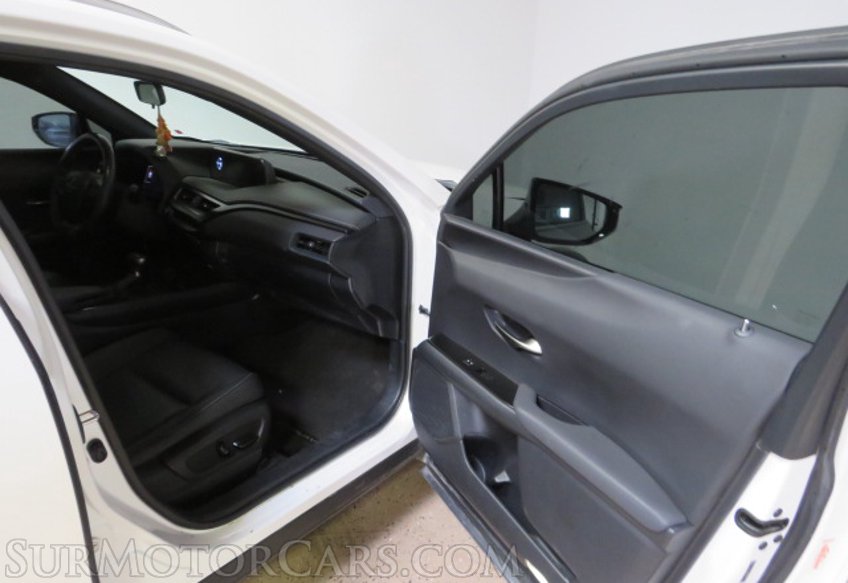 2021 Lexus UX 200 - Image 24