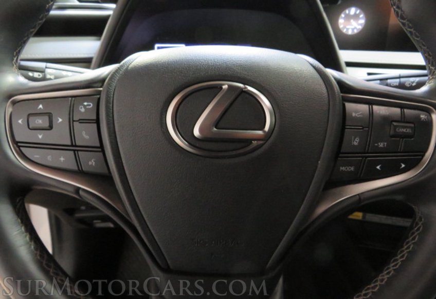 2021 Lexus UX 200 - Image 31
