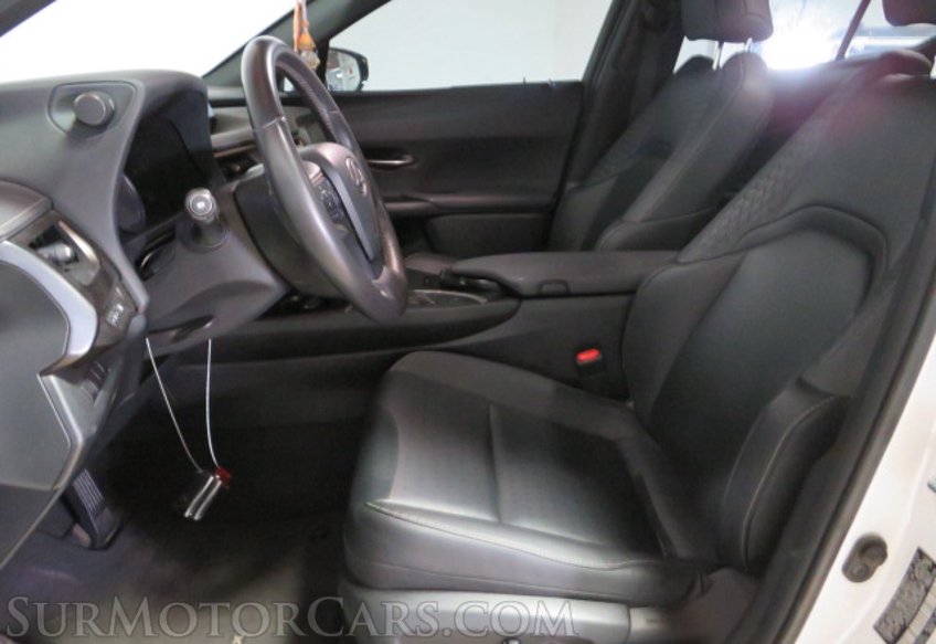 2021 Lexus UX 200 - Image 20