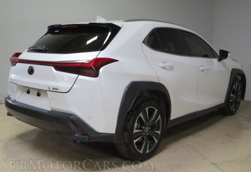 2021 Lexus UX 200 - Image 7