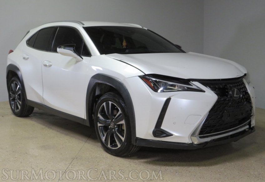 2021 Lexus UX 200 - Image 3