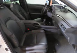 2021 Lexus UX 200 - Image 22