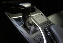 2021 Lexus UX 200 - Image 41