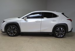 2021 Lexus UX 200 - Image 10