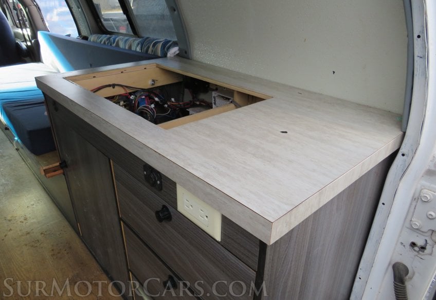 1998 Ford E-350 4X4 - Image 117