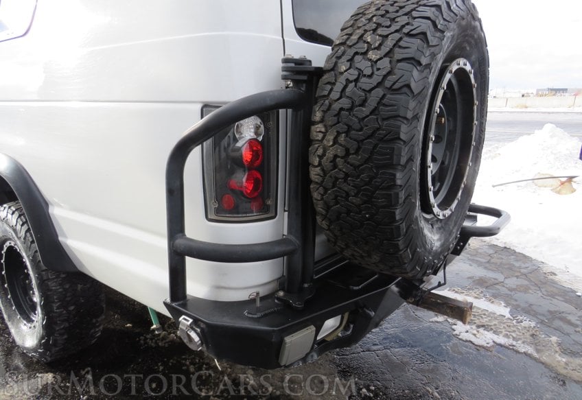 1998 Ford E-350 4X4 - Image 44