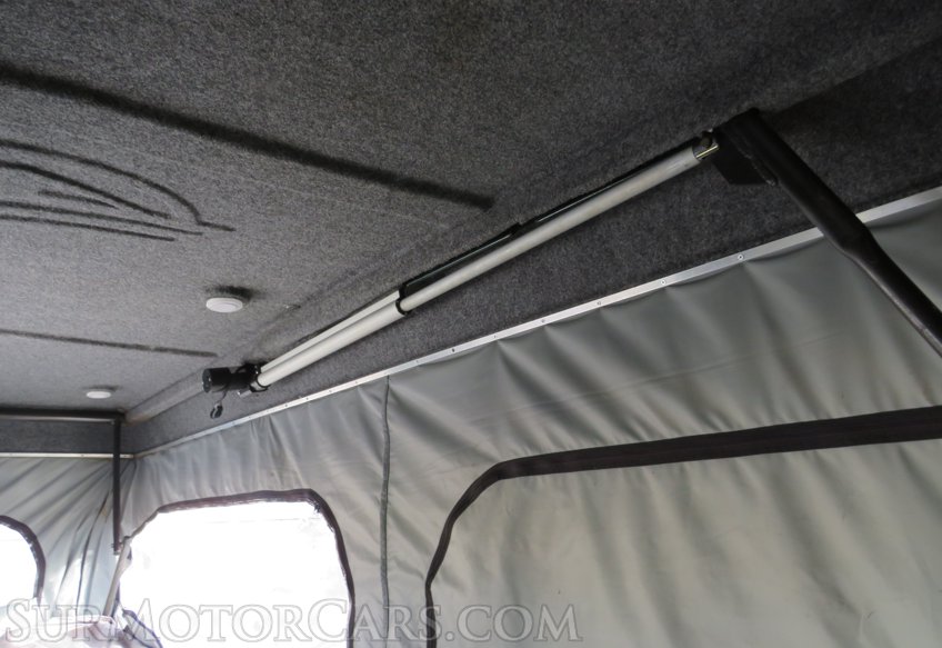 1998 Ford E-350 4X4 - Image 92