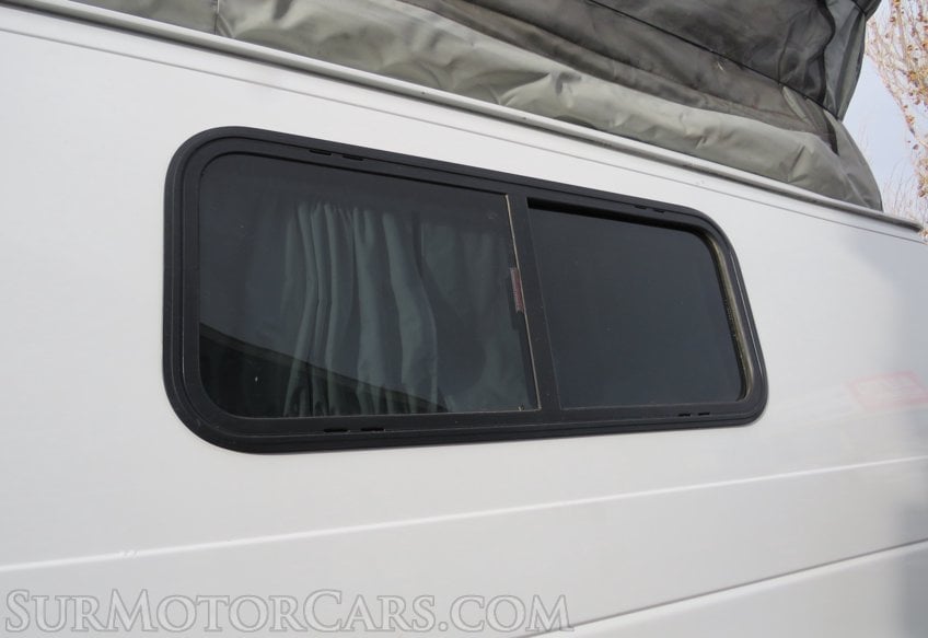 1998 Ford E-350 4X4 - Image 31