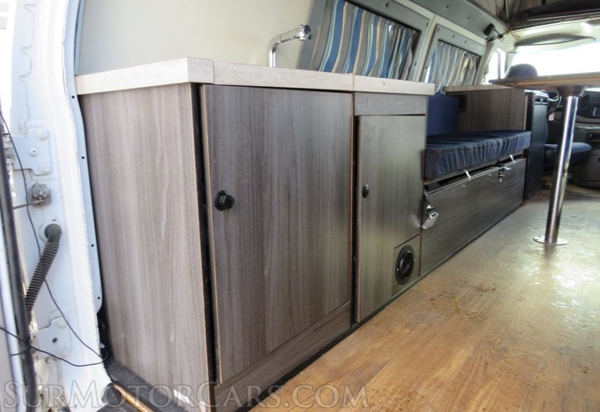 1998 Ford E-350 4X4 - Image 116