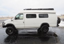 1998 Ford E-350 4X4 - Image 16