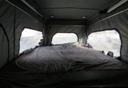 1998 Ford E-350 4X4 - Image 112