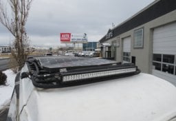 1998 Ford E-350 4X4 - Image 38