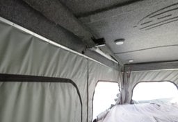 1998 Ford E-350 4X4 - Image 107