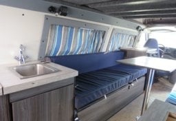 1998 Ford E-350 4X4 - Image 98