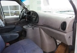 1998 Ford E-350 4X4 - Image 51