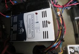 1998 Ford E-350 4X4 - Image 114