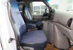 1998 Ford E-350 4X4 - Image 54