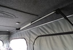 1998 Ford E-350 4X4 - Image 92