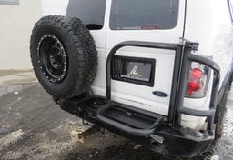 1998 Ford E-350 4X4 - Image 41