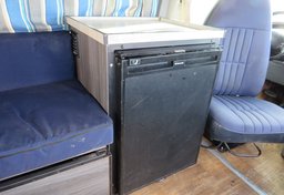 1998 Ford E-350 4X4 - Image 128