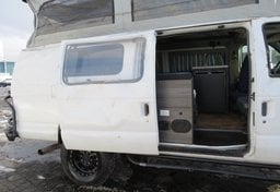 1998 Ford E-350 4X4 - Image 36