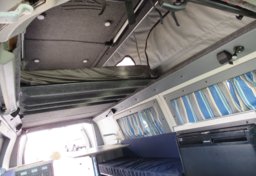 1998 Ford E-350 4X4 - Image 135