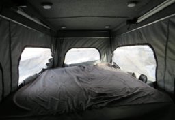 1998 Ford E-350 4X4 - Image 102