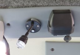 1998 Ford E-350 4X4 - Image 99