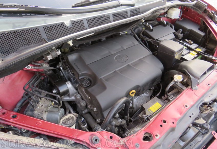 2014 Toyota Sienna - Image 48