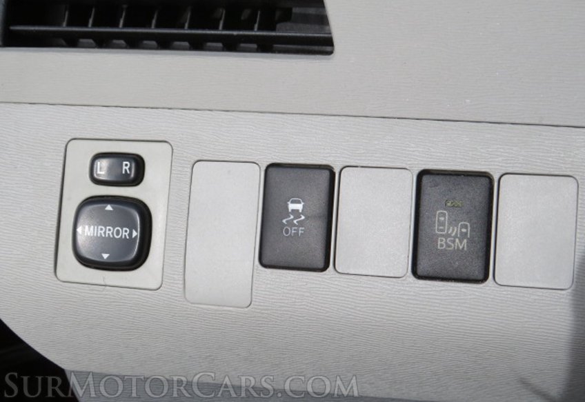 2014 Toyota Sienna - Image 35