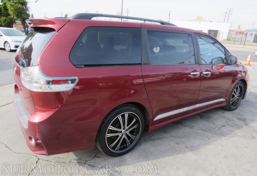 2014 Toyota Sienna - Image 8
