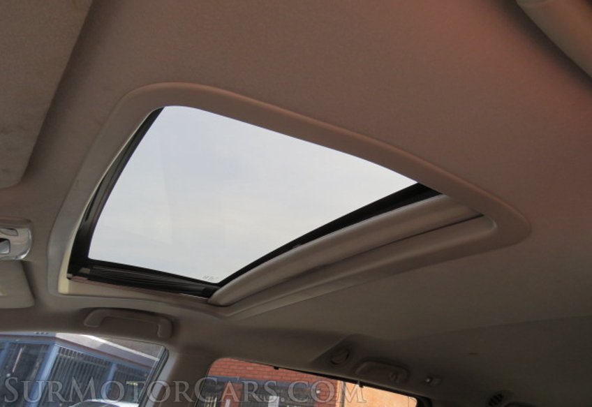 2014 Toyota Sienna - Image 33