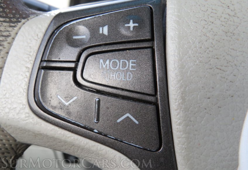2014 Toyota Sienna - Image 37