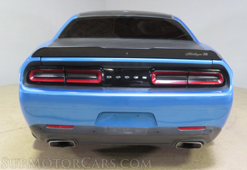 2018 Dodge Challenger - Image 10