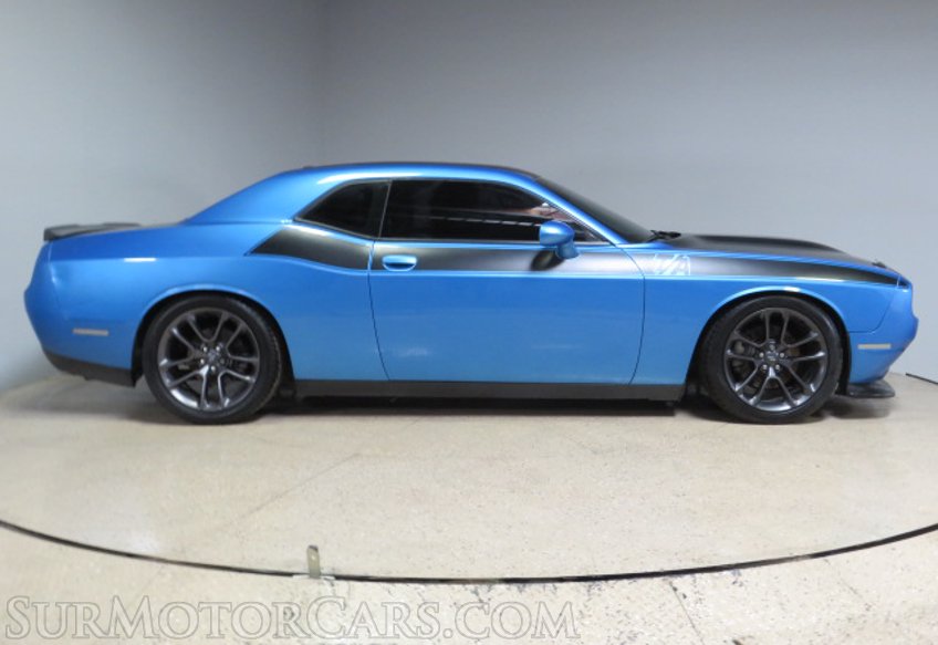2018 Dodge Challenger - Image 11