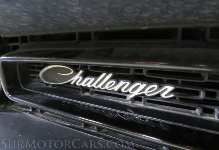 2018 Dodge Challenger - Image 17