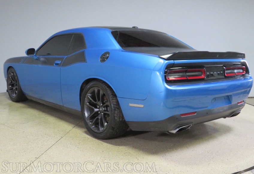 2018 Dodge Challenger - Image 8