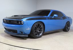 2018 Dodge Challenger - Image 4