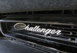 2018 Dodge Challenger - Image 17