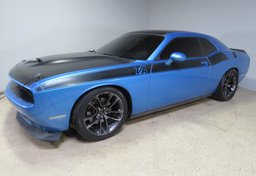 2018 Dodge Challenger - Image 2