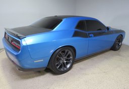 2018 Dodge Challenger - Image 5