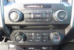 2018 Ford F-150 - Image 40