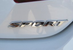 2019 Honda Accord Sedan - Image 18