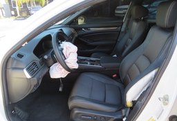 2019 Honda Accord Sedan - Image 26