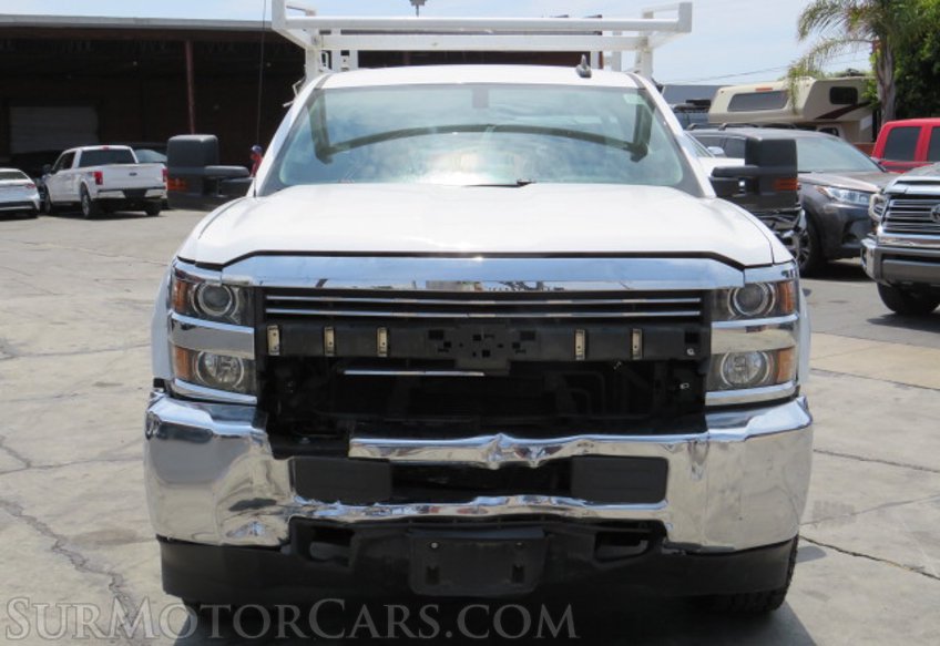 2016 Chevrolet Silverado 3500HD - Image 9