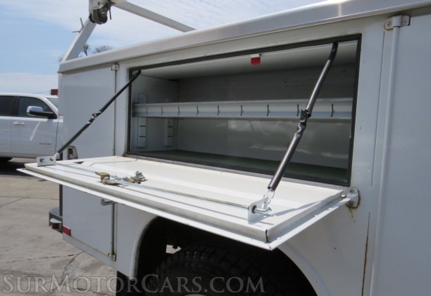 2016 Chevrolet Silverado 3500HD - Image 17