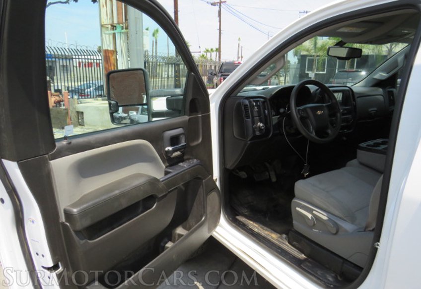 2016 Chevrolet Silverado 3500HD - Image 21