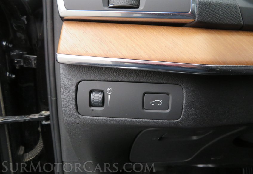 2021 Volvo XC90 - Image 35