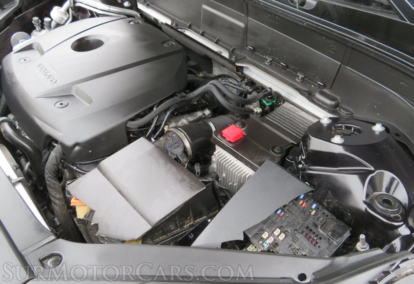 2021 Volvo XC90 - Image 40