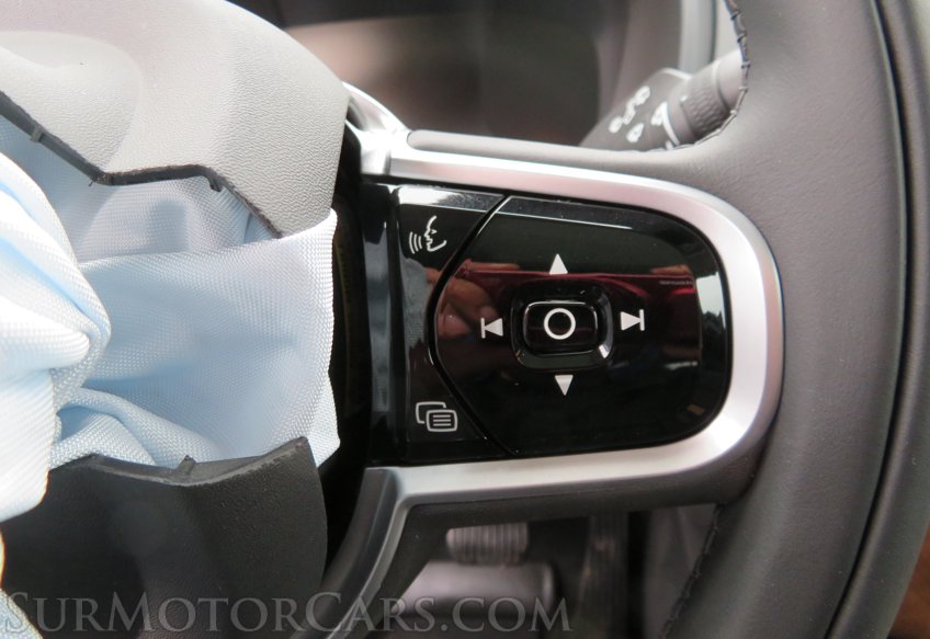 2021 Volvo XC90 - Image 29
